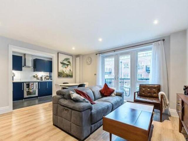 House for sale in Kingston Upon Thames, Greater London