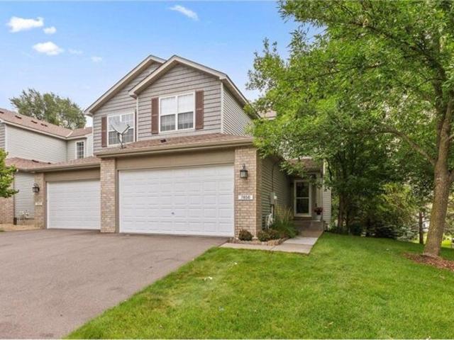 House for sale in Maple Grove House for sale in Maple Grove