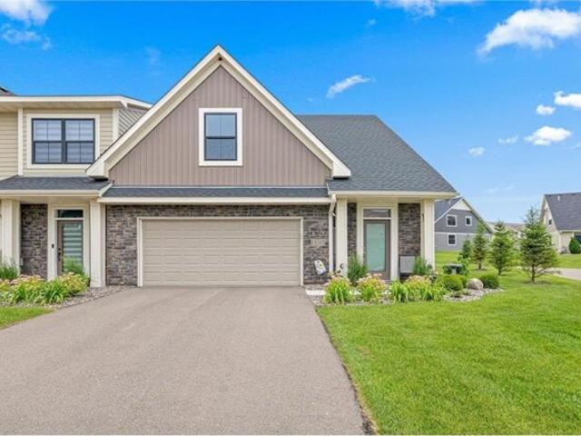 House for sale in Lakeville