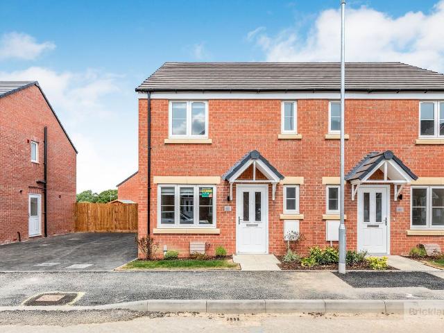 Apartment for rent in Priors Hall Park, Weldon