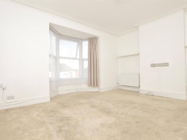 Apartment for rent in Red Hill, Surrey