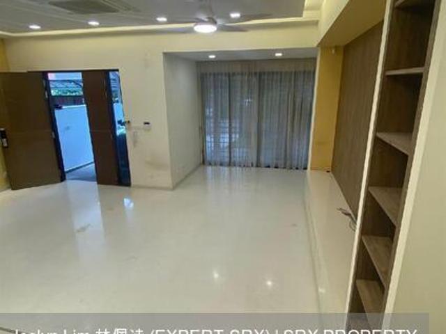 Condominium for rent in Ulu Pandan