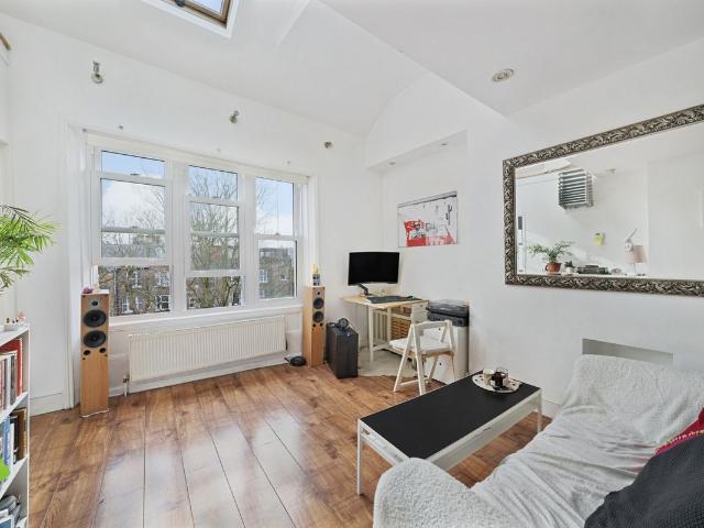 Apartment for rent in London Borough of Camden, Greater London