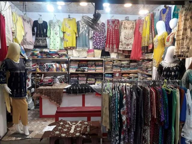 Commercial for rent in Gujrat, Islamabad Capital Territory