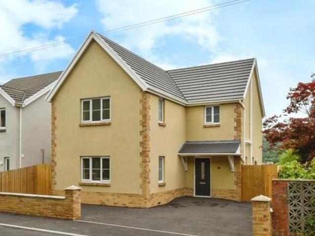 House for sale in Ammanford, Wales