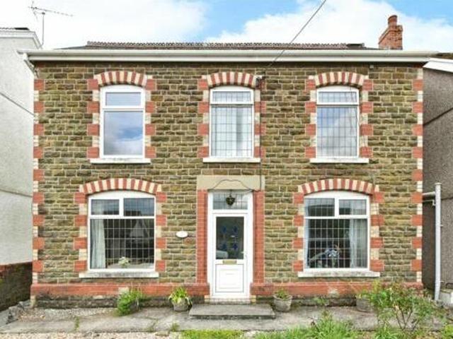House for sale in Ammanford, Wales