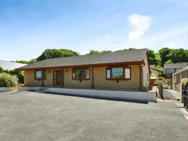 House for sale in Ammanford, Wales