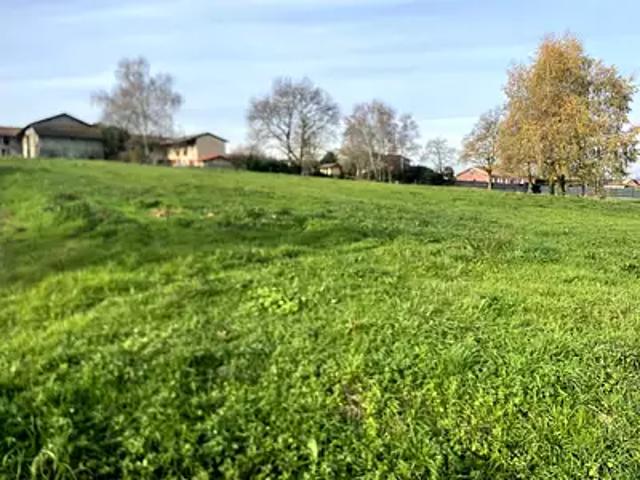 Terrain vente à Bourg-en-Bresse, Garnerans