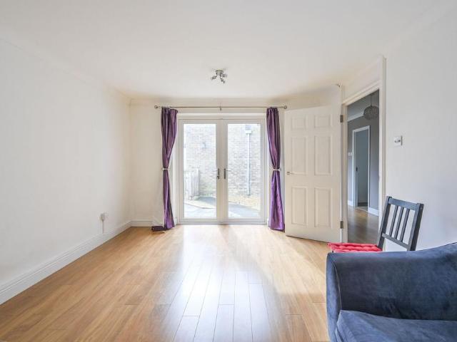 Apartment for rent in St. George in the East, Shadwell