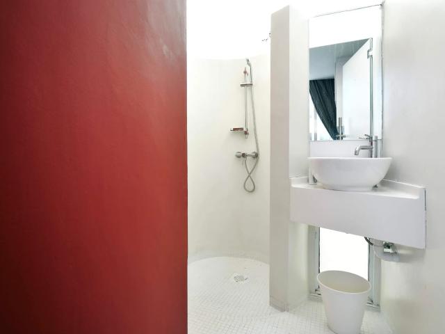 Apartment for rent in Geylang