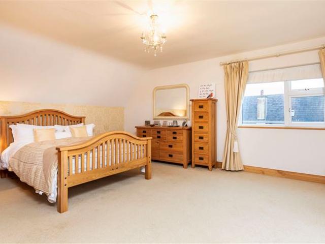 Detached House for sale in Loch Garman, North Tipperary