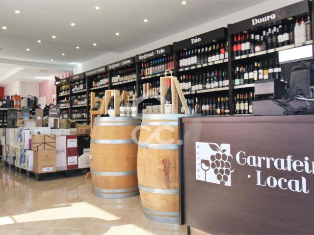 Loja venda em Seixal, Fernão Ferro