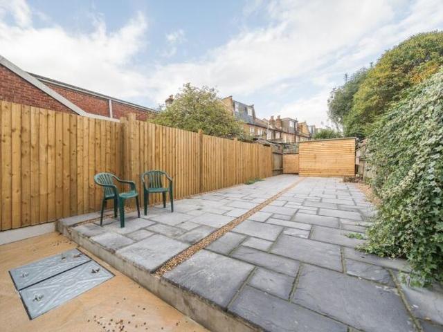Apartment for rent in London Borough of Wandsworth, Greater London