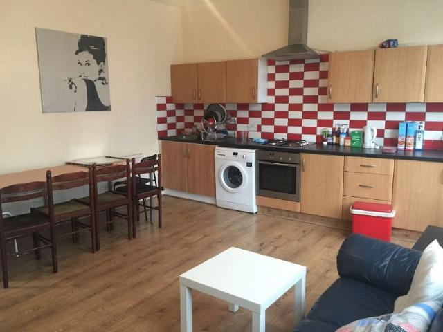 Room for rent in Earlsfield, Greater London