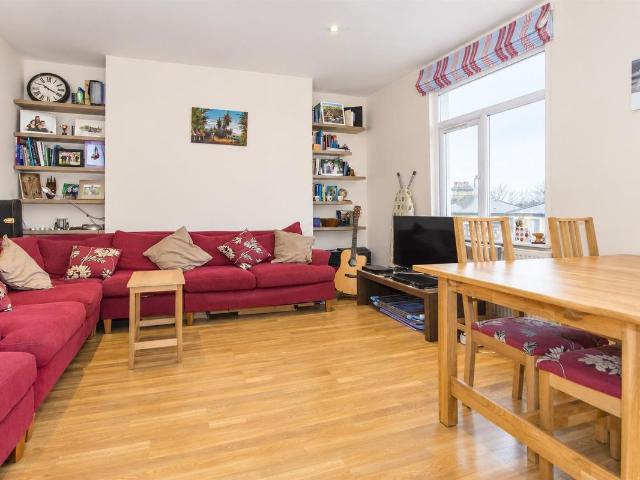 Apartment for rent in London Borough of Wandsworth, Greater London