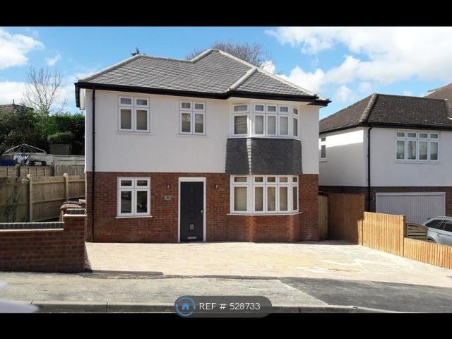 House for rent in Bushey, Bushey Heath