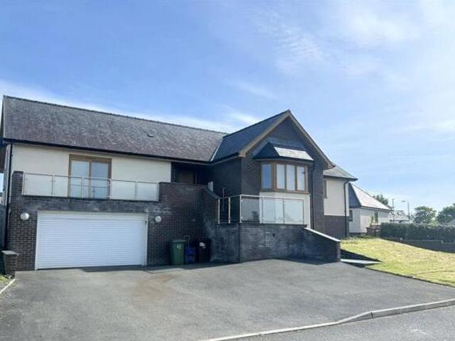 House for sale in Tywyn, Wales
