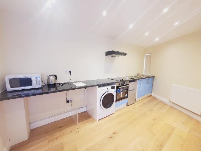 Studio for rent in Temple Fortune, Greater London