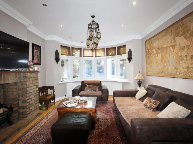 House for rent in Temple Fortune, Greater London