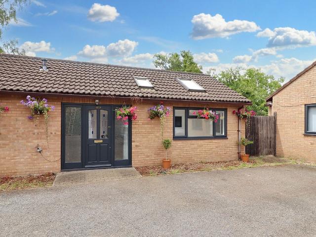 House for rent in Chesterton, Arbury