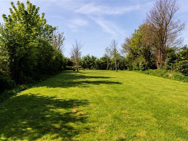 Farm for sale in Oulart