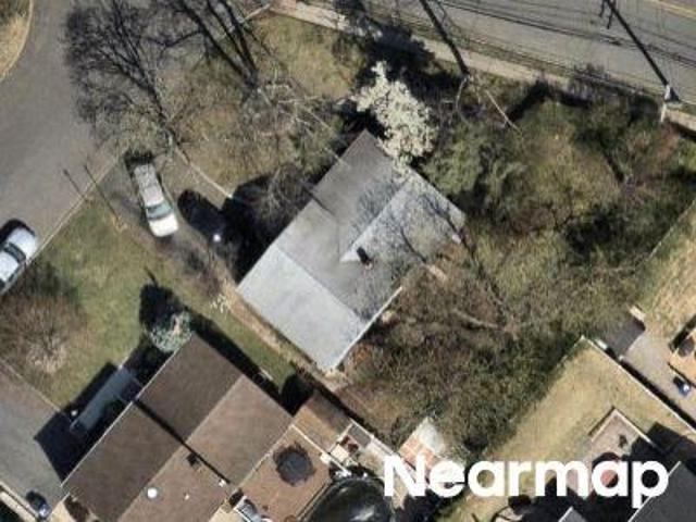 House for sale in Clark, New Jersey