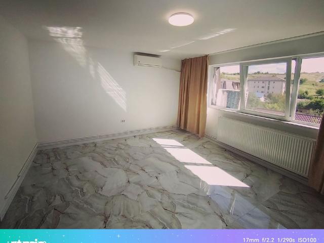 Apartament închirieri în Baza 3, Iași