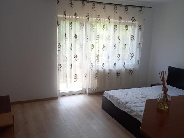 Garsonieră vânzări