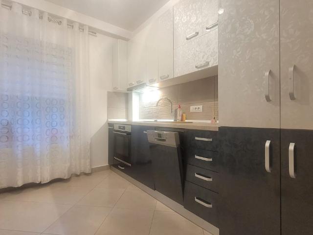 Apartament închirieri