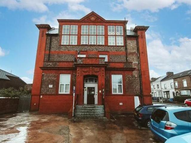 House for sale in Calderstones