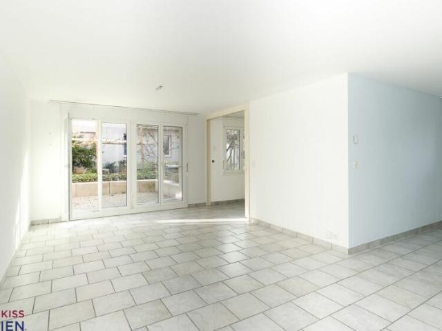 Wohnung kaufen in Einigen, Zürich