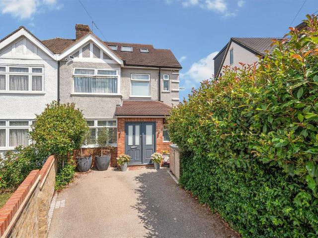 Apartment for rent in London Borough of Merton, Greater London