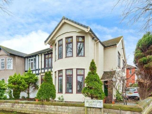 House for sale in Calderstones
