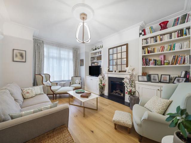 House for rent in Southfields, Greater London