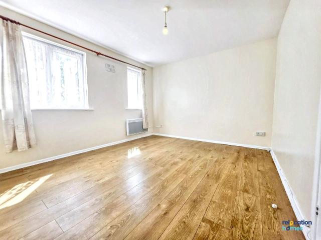 Apartment for rent in Ponders End, Greater London