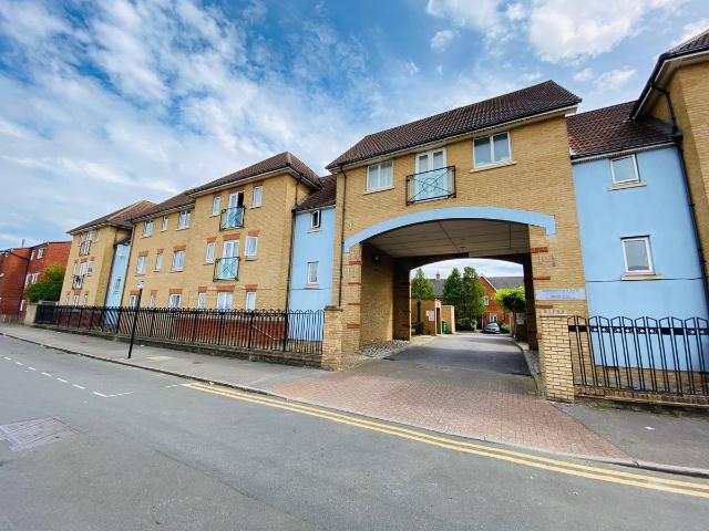 Apartment for rent in Silvertown, Greater London