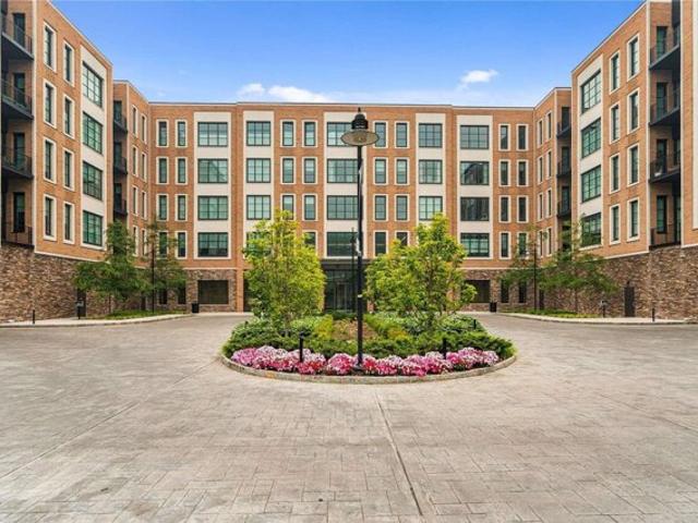 Condo for sale in Glen Cove