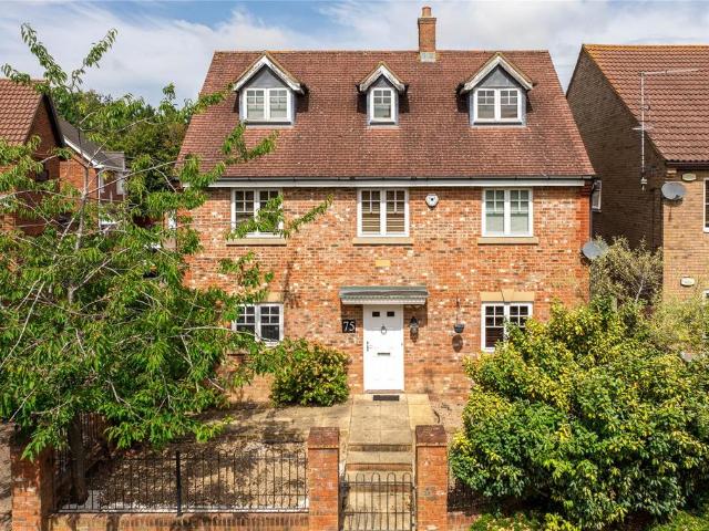 House for rent in Grange Farm, Shenley Church End