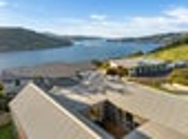 House for sale in Otakou