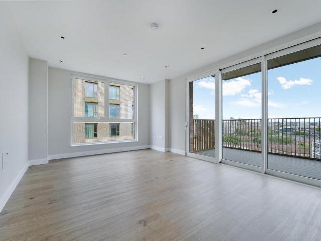 Apartment for rent in Oval, Greater London