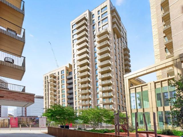 Apartment for rent in Oval, Greater London
