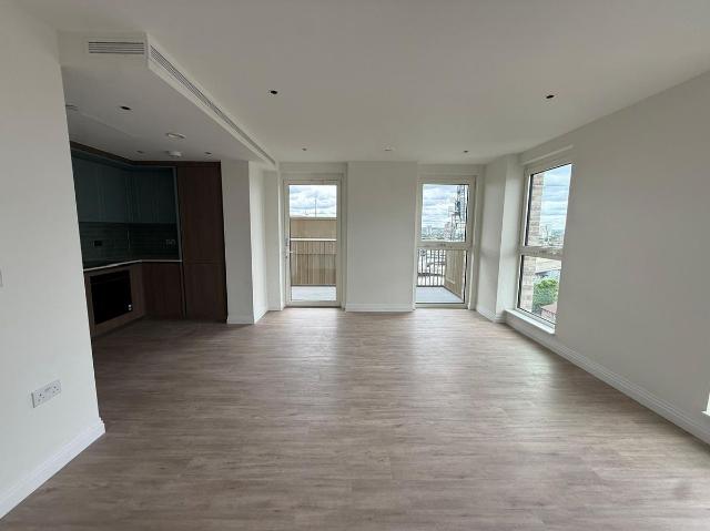 Apartment for rent in Oval, Greater London