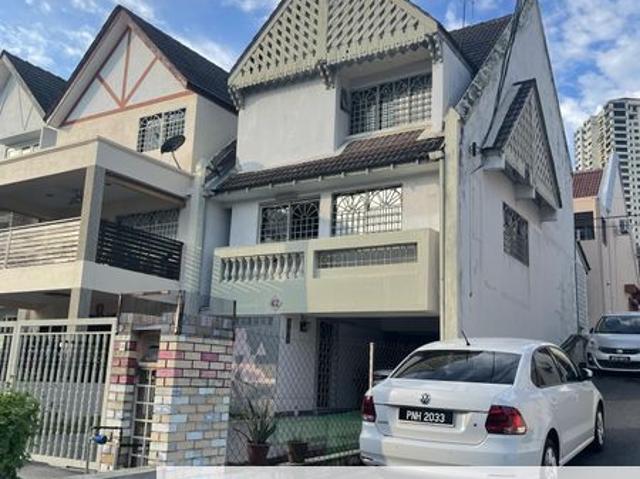 House for sale in Petaling, Damansara Damai