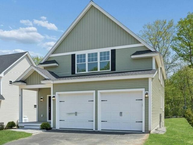 House for sale in Ayer, Massachusetts