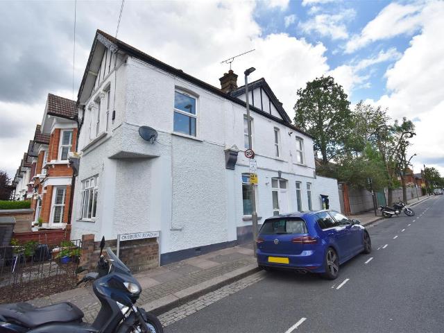 House for rent in Furzedown, Greater London
