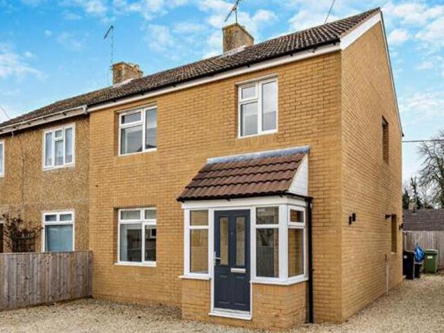 House for sale in Lechlade, Cotswold