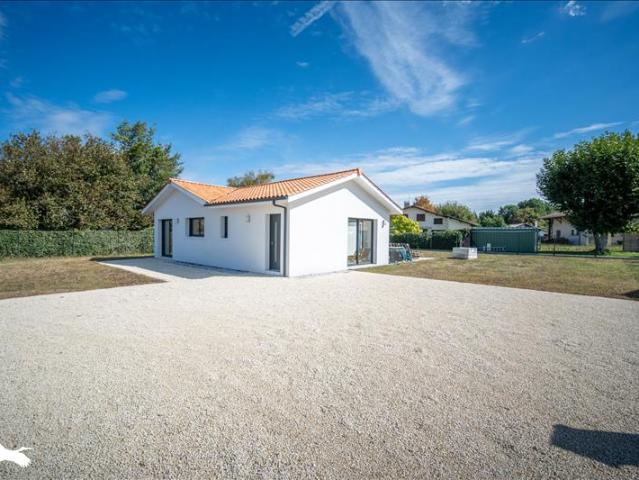 Maison vente à Gastes