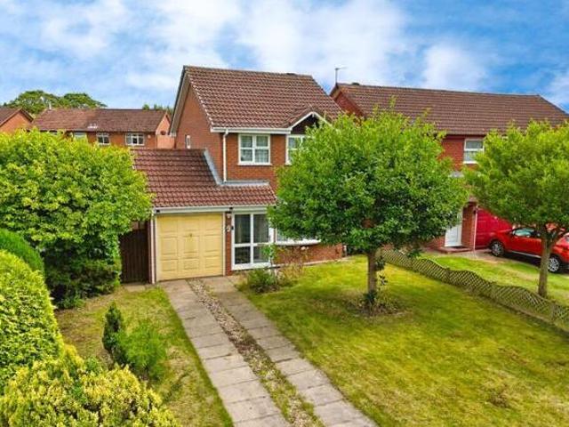 House for sale in Moseley Green, West Midlands