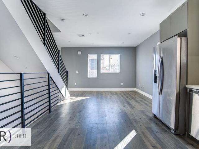 Apartment for rent in Canoga Park, California