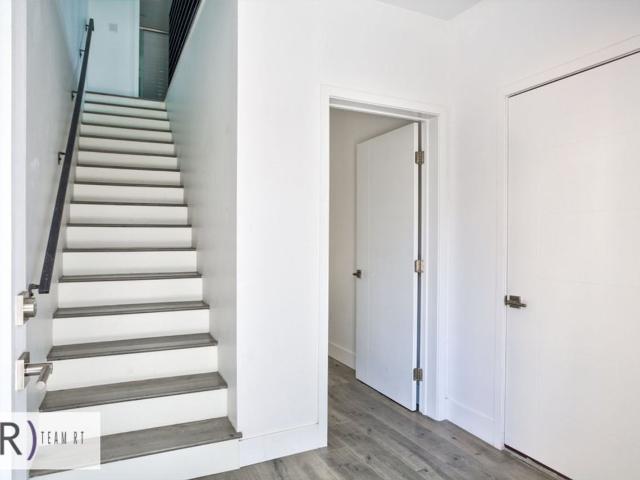 Apartment for rent in Canoga Park, California